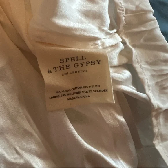 Spell Chloe Gown - Picture 12 of 16